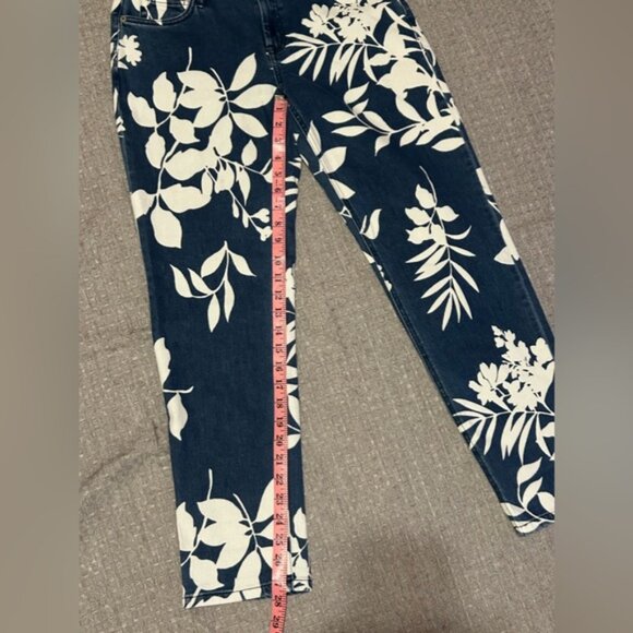 Tommy Bahama Boyfriend Slim Tema Indigo Bleach Sky Denim Jeans - Picture 4 of 6